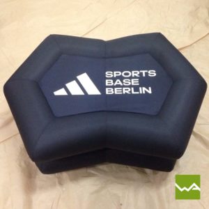 Pneu Werbezelt und Pneu Sitzmöbel Adidas Sports Base Berlin19