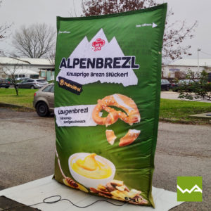 Aufblasbare Sonderform - Alpenbrezl Sackerl 2