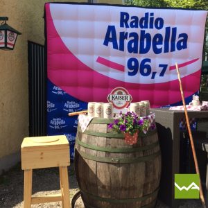 Aufblasbare Werbewand - Aufblasbarer Quader - Radio Arabella