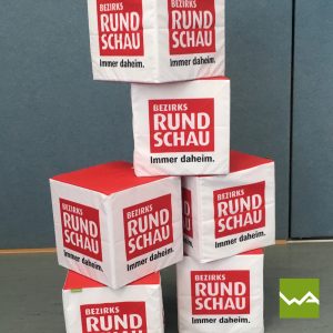 Sitzwürfel bedruckt – Bezirksrundschau