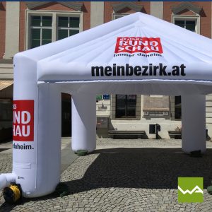 Zelt Bezirksrundschau am Hauptplatz in Freistadt 3