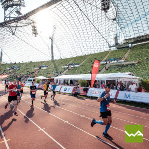 Beachflags für den Generali München Marathon im Olympiastadion München