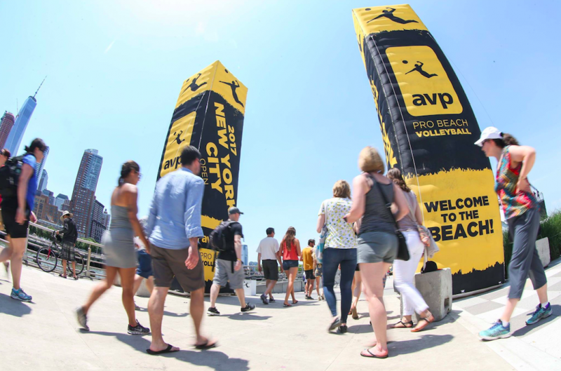 Aufblasbarer Werbetower - AVP Pro Beach Volleyball