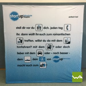 Faltdisplay Pop up Textil - Fahrschule Start up 2