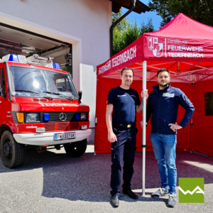 Feuerwehr Faltzelt bei der offiziellen Übergabe an die Feuerwehr Tegernbach