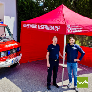 Feuerwehr Faltzelt bei der offiziellen Übergabe an die Feuerwehr Tegernbach