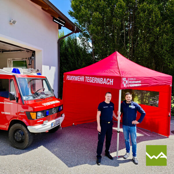 Feuerwehr Faltzelt mit Wappen der FF Tegernbach bedruckt