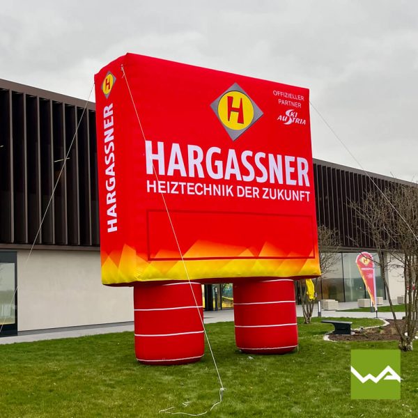 Aufblasbare Wand und Quader - Hargassner